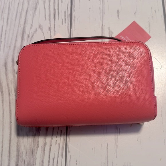 Kate spade cross body. - Picture 2 of 4